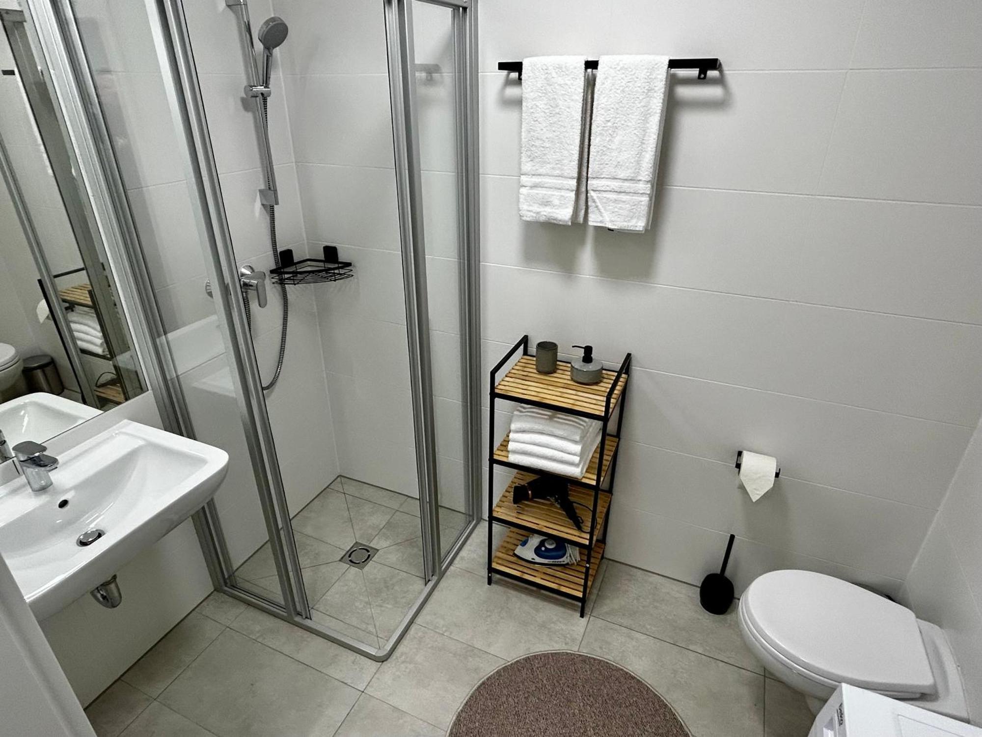 Shome Apartments Graz I Self Check-In I Free Parking מראה חיצוני תמונה